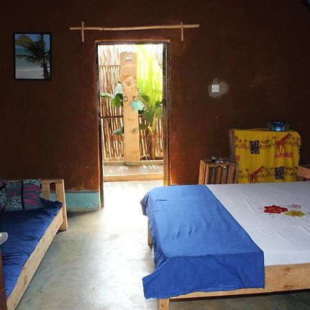 Bahati Diani House Glamping Diani Beach Esterno foto